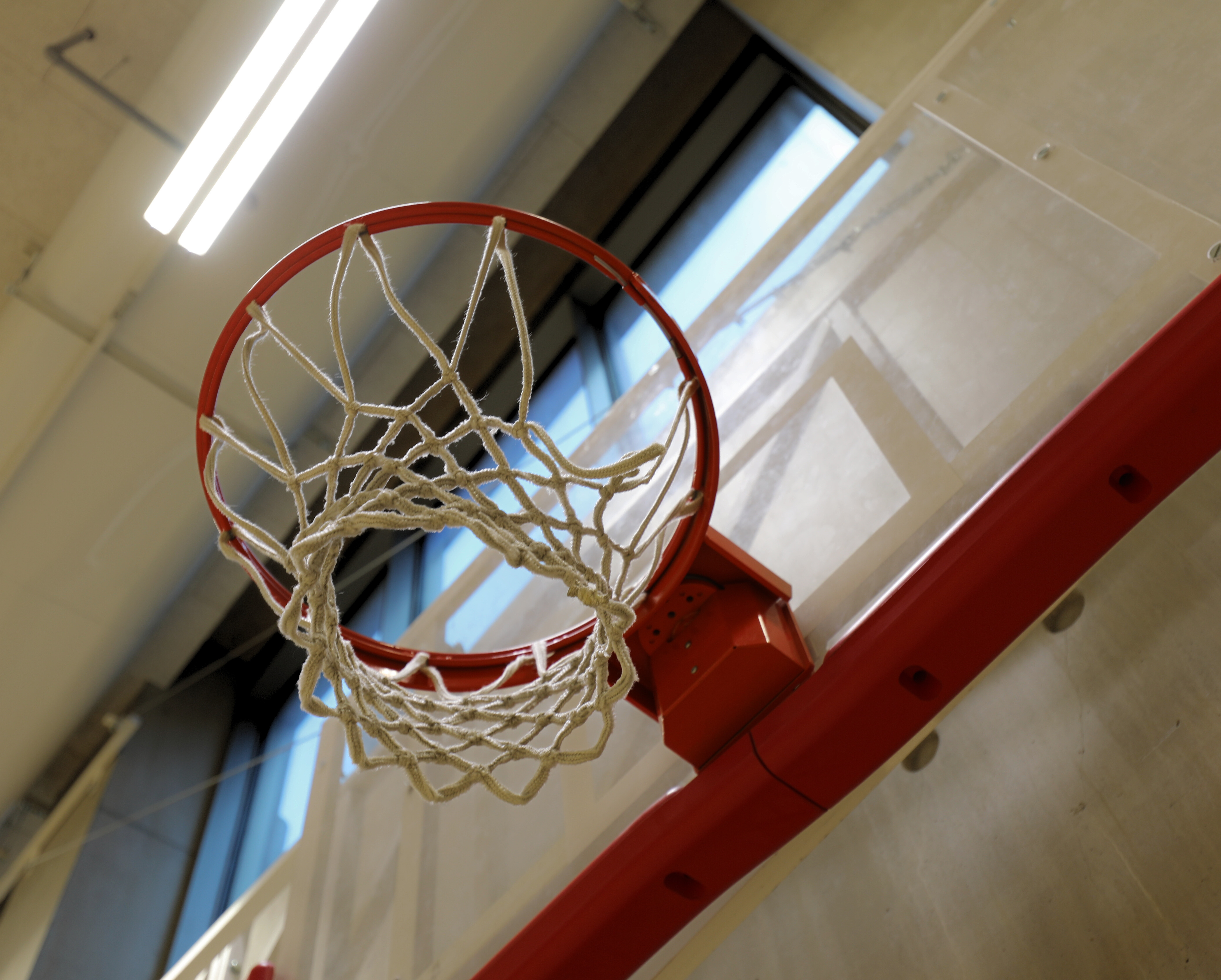 Looking to get a sweat on in between lectures? LSESU has all the sports and fitness facilities you could possibly need, with plenty of top-of-the range equipment ready for you to use – the ball is in your court!